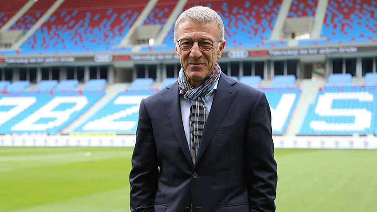 Trabzonspor'da 2018 yılında seçilip, 3 dönem başkanlık yapan Ahmet Ağaoğlu istifa etti. 5 yıllık süreçte camiaya 4 kupa kazandıran Ağaoğlu, son şampiyon başkan olarak da tarihe geçti.