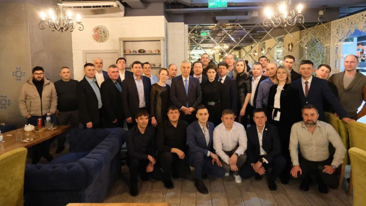 Türkiye'nin Kazan Başkonsolosu kurtarma ekibini ağırladı