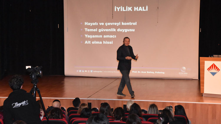 Velilere 'Zor Zamanlarda Yaşamak' semineri
