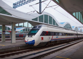 YHT ile taşınan yolcu sayısı 71 milyon 742 bin
