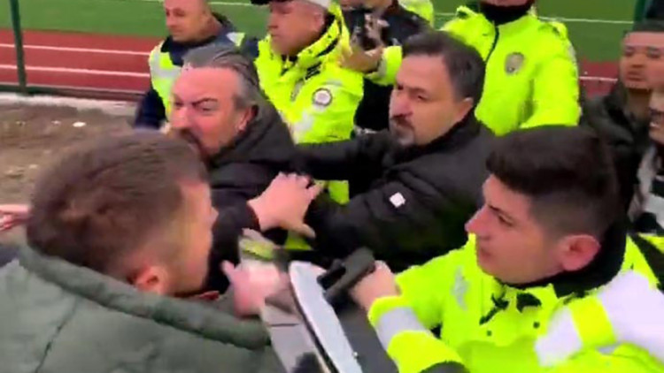 Yeniçağaspor- Karabük İdman Yurdu maçında kavga