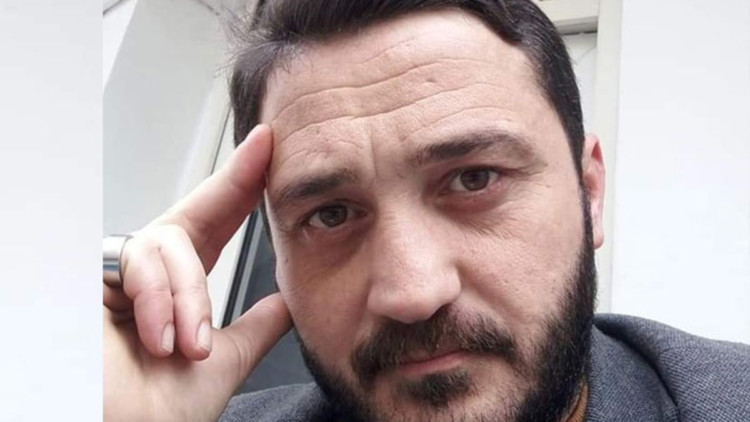 Yol kenarında ölü bulundu