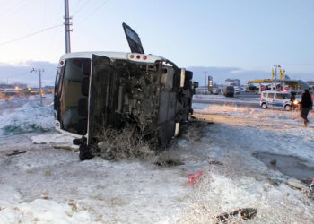 Yozgat'ta yolcu otobüsü devrildi: 1 ölü 25 yaralı