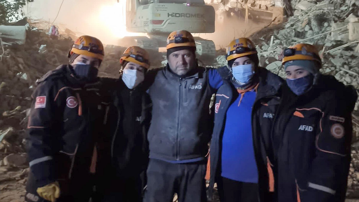 'AFAD'ın melekleri' kurtarma çalışmalarında yaşadıklarını anlattı