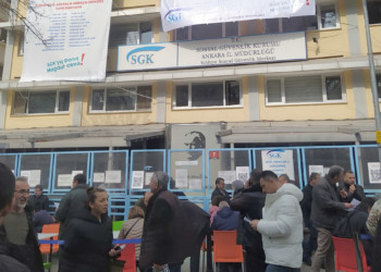 Emekli olmak isteyenler SGK'ya koştu