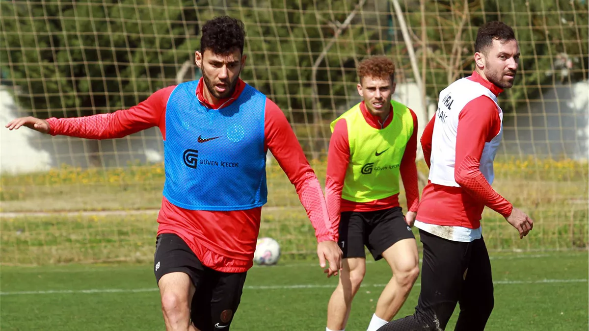 Antalyaspor kayserispor maçında 3 oyuncu forma giyemeyecek