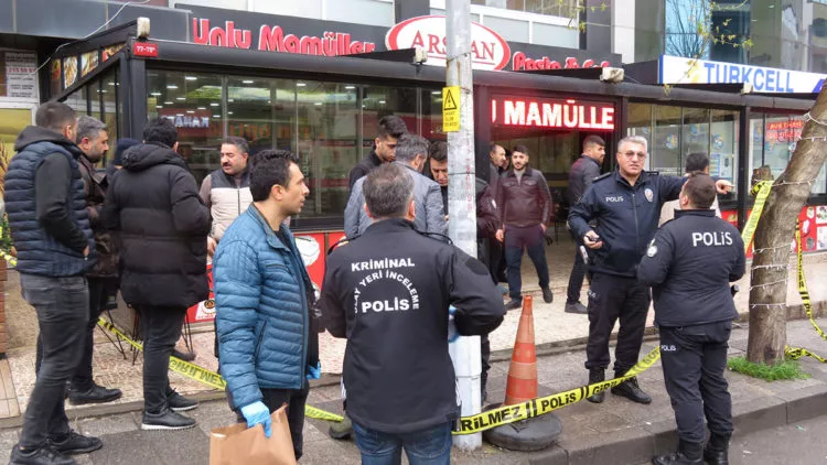 Ataşehir'de kafede silahlı çatışma