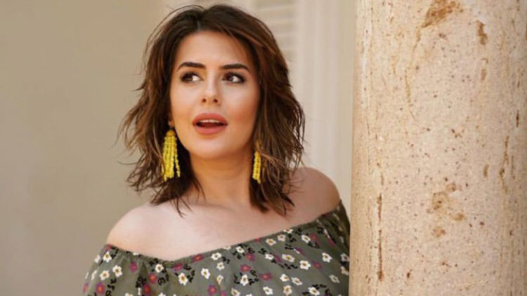 Ayça Erturan'ın yeni dizisi Maviye Sürgünlük