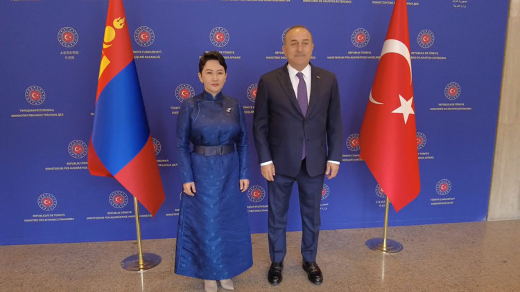 Mevlüt Çavuşoğlu Moğolistan Dışişleri Bakanı ile görüştü
