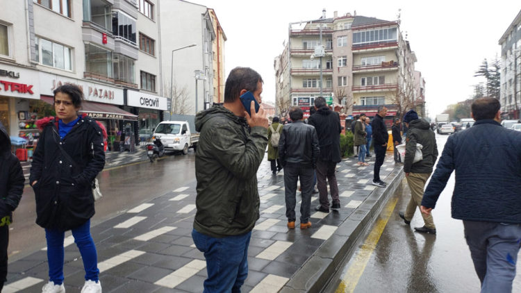Bolu'da 4.8 büyüklüğünde deprem