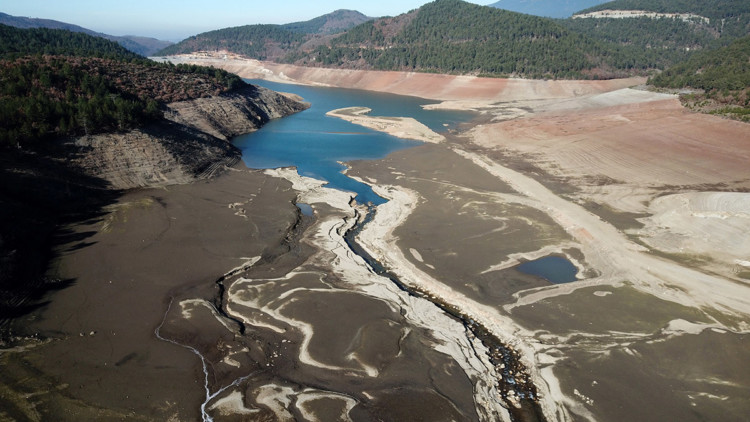 Nilüfer Barajı'ndaki su seviyesi arttı