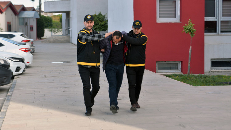 Aleyhinde ifade veren tanığa ateş etti, arkadaşı öldü