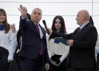 Çorlu'da 2 bin 210 konutun kura çekimleri yapıldı