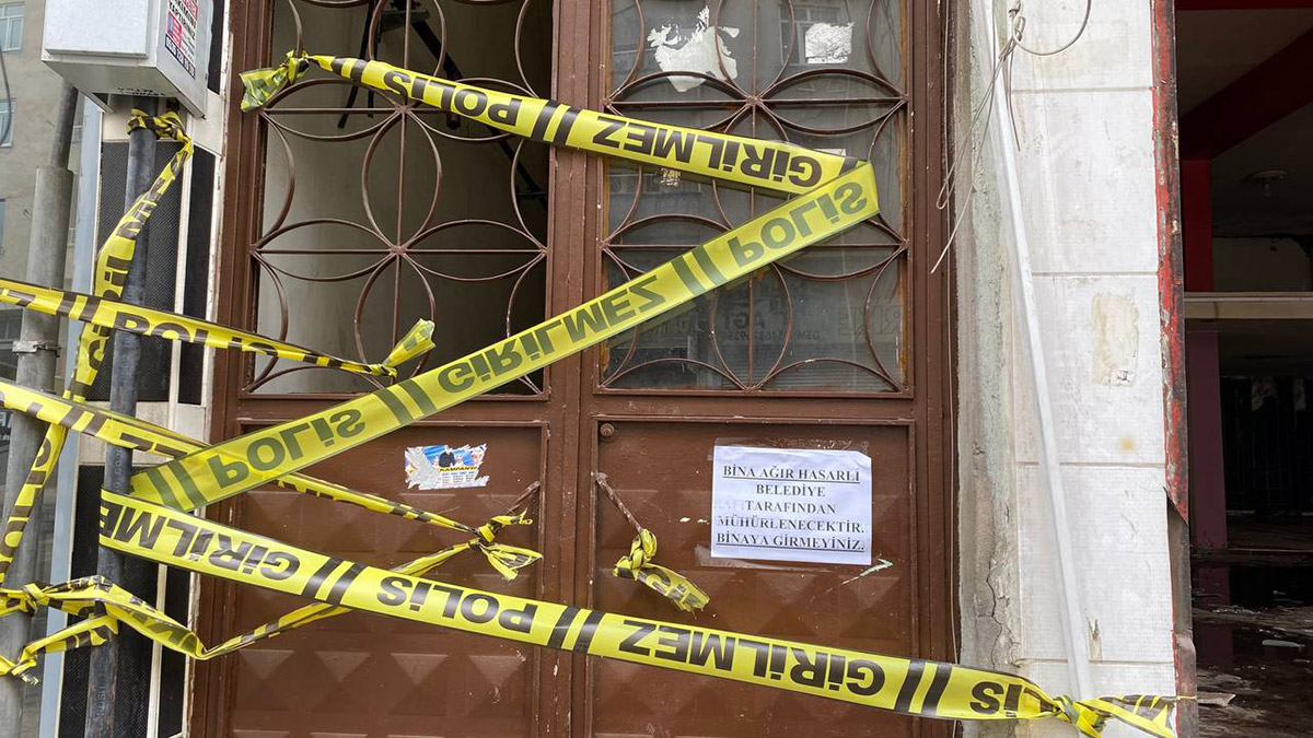 Diyarbakır'ın 400 bin nüfuslu ilçesi için uyarı, "Bağlar’da bulunan bütün ağır veya orta hasarlı binalar hepsi yorulmuş durumda. Küçük bir artçıda yıkılma durumu söz konusu".