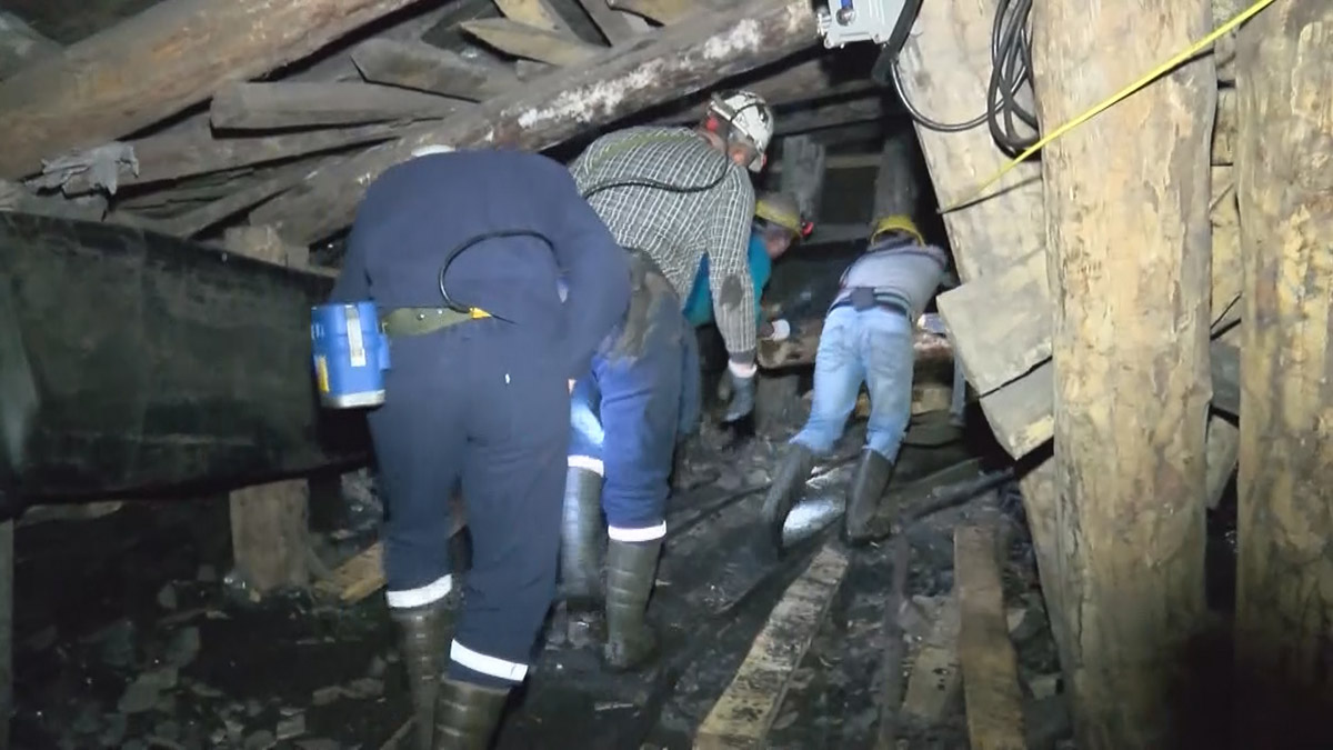 Zonguldak’ta ‘İş’te Psikososyal Sağlık ve Güvenlik’ çalışmasının kapanışını yapan İstanbul Bilgi Üniversitesi Psikoloji Bölümü Örgütsel Psikoloji Yüksek Lisans Program Direktörü Doç. Dr. İdil Işık, madencilerin en büyük sorununun iş güvencesi olduğunu söyledi.