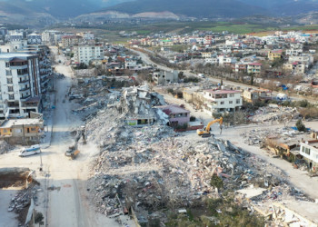Dron pilotlarının çektiği görüntüler afetin boyutunu gözler önüne serdi