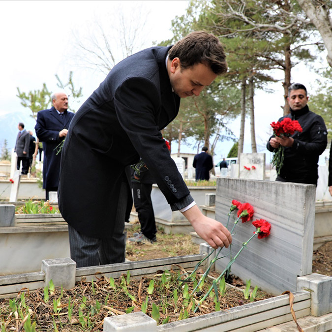 Erzincan depreminde hayatını kaybeden 653 kişi anıldı