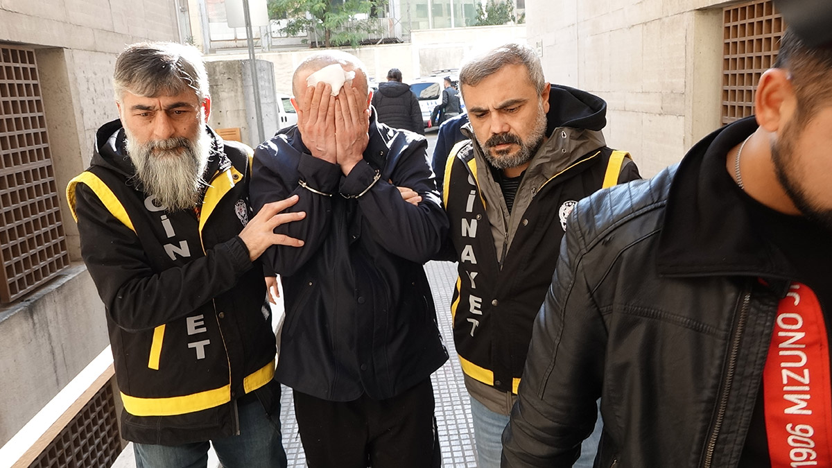 Nazlı Meral cinayeti sanığı Nurullah Meral'in yargılanmasına başlandı. Duruşmaya Nazlı Meral’in yakınları ile taraf avukatları katıldı. Duruşmada savunması sorulan Meral, eşinin kendisini aldattığını ve affettiğini iddia etti.