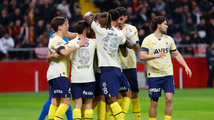 Fenerbahçe Sevilla deplasmanında