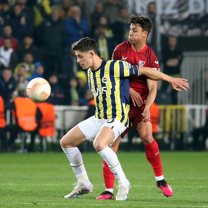 Fenerbahçe-Sevilla'yı 1-0 mağlup etti