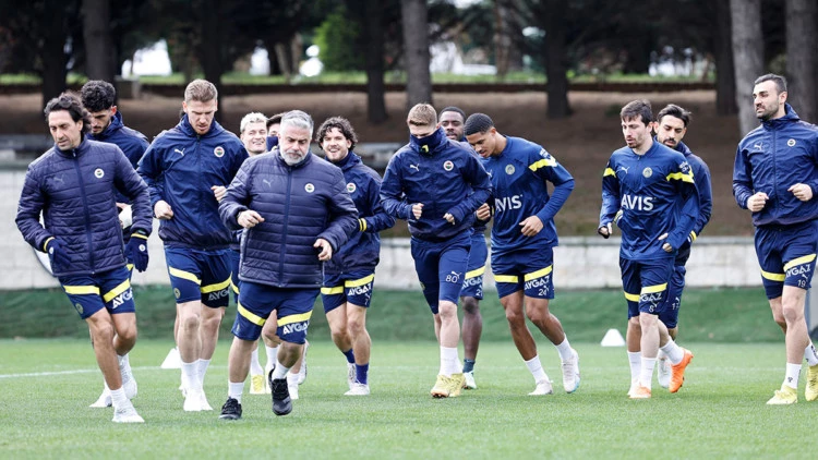 Fenerbahçe sevilla ile oynayacağı maça hazırlanıyor
