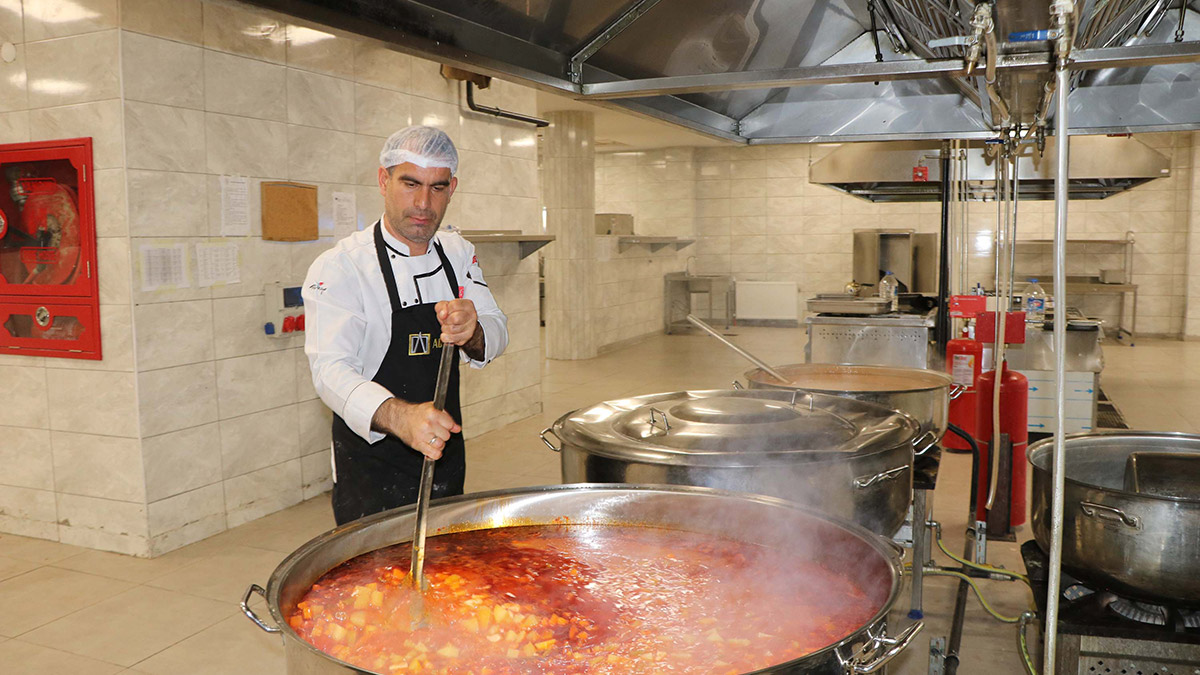 Gaziantep'te KYK'ya bağlı 2 yurt depremzedelere yuva oldu