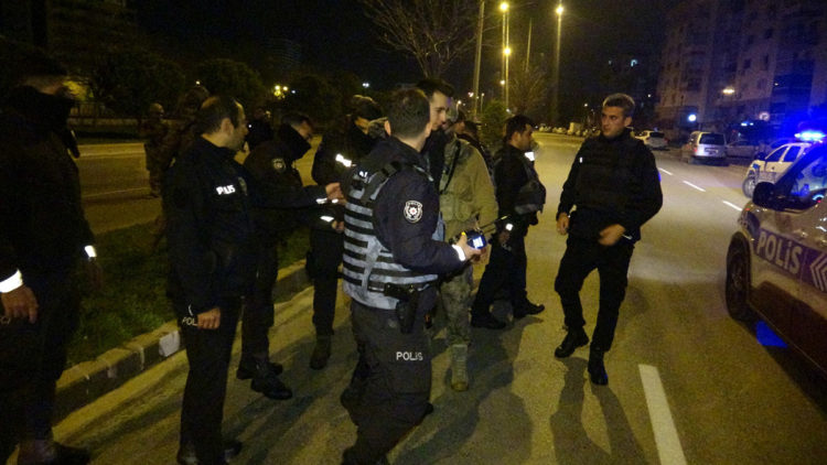 Hastaneden randevu alamayınca pompalı tüfekle ateş etti