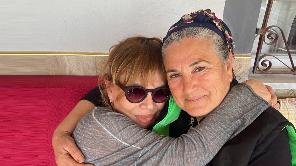 Sezen Aksu Ali İsmail Korkmaz'ın ailesini ziyaret etti