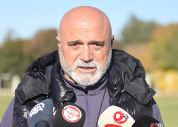 Hikmet Karaman'a küfür ve hakaret davasına para cezası