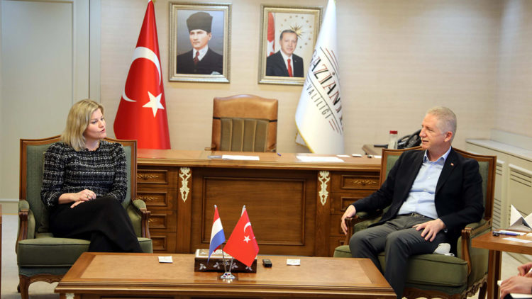Hollandalı Bakan Liesje Schreinemacher Gaziantep'e geldi