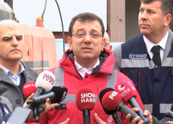 Ekrem İmamoğlu Kadıköy'de riskli bina yıkımına katıldı