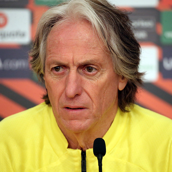 3'üncü kez Avrupa Ligi finali oynamanın hayalini kuruyorum