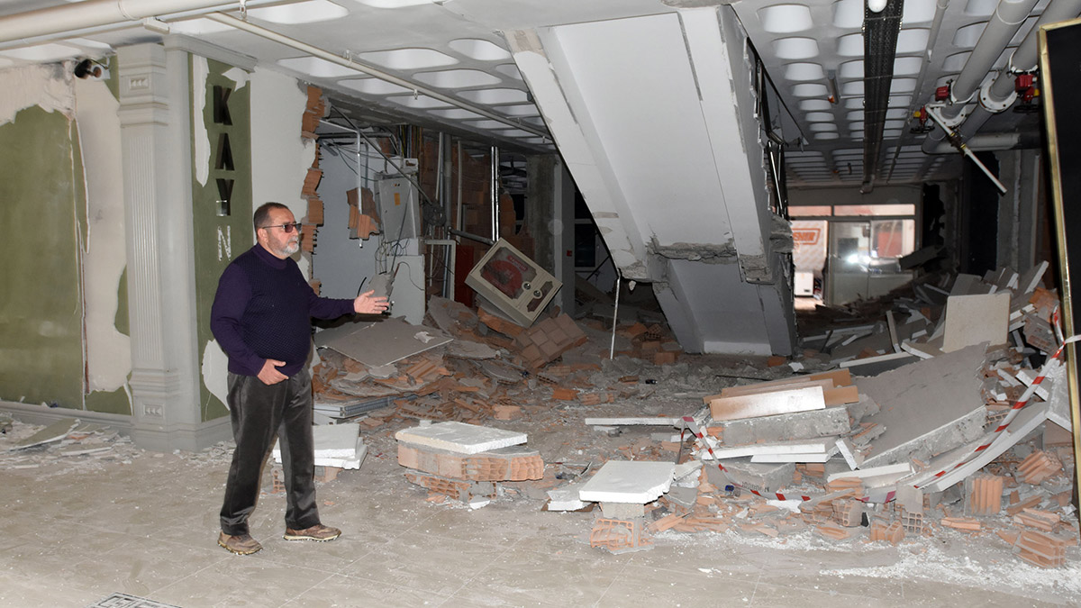 Deprem kuyumculuk sektörüne büyük darbe vurdu