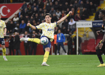 Kayserispor Fenerbahçe'ye 2-1 mağlup oldu