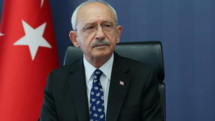 Kılıçdaroğlu, çalışmalarını Meclis'teki makamında yürüttü