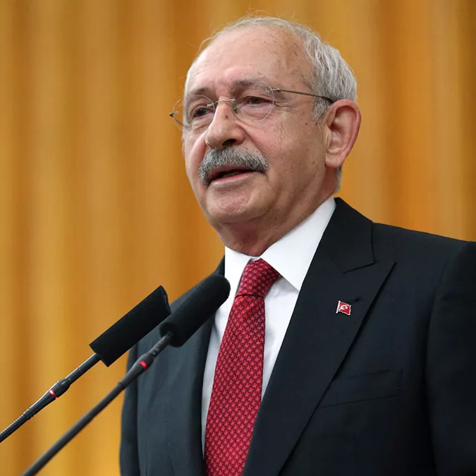 Cumhuriyet halk partisi genel başkanı, 13. Cumhurbaşkanı adayı kemal kılıçdaroğlu meclis'te kürsüye veda etti.