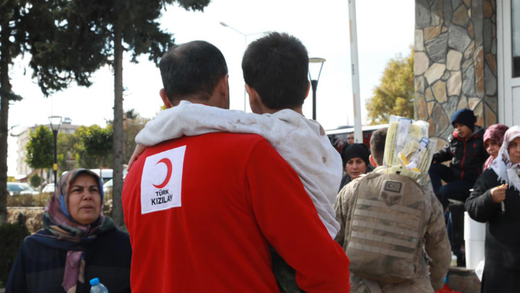 Üzücü sonuç: Toplum Kızılay'a güvenmiyor