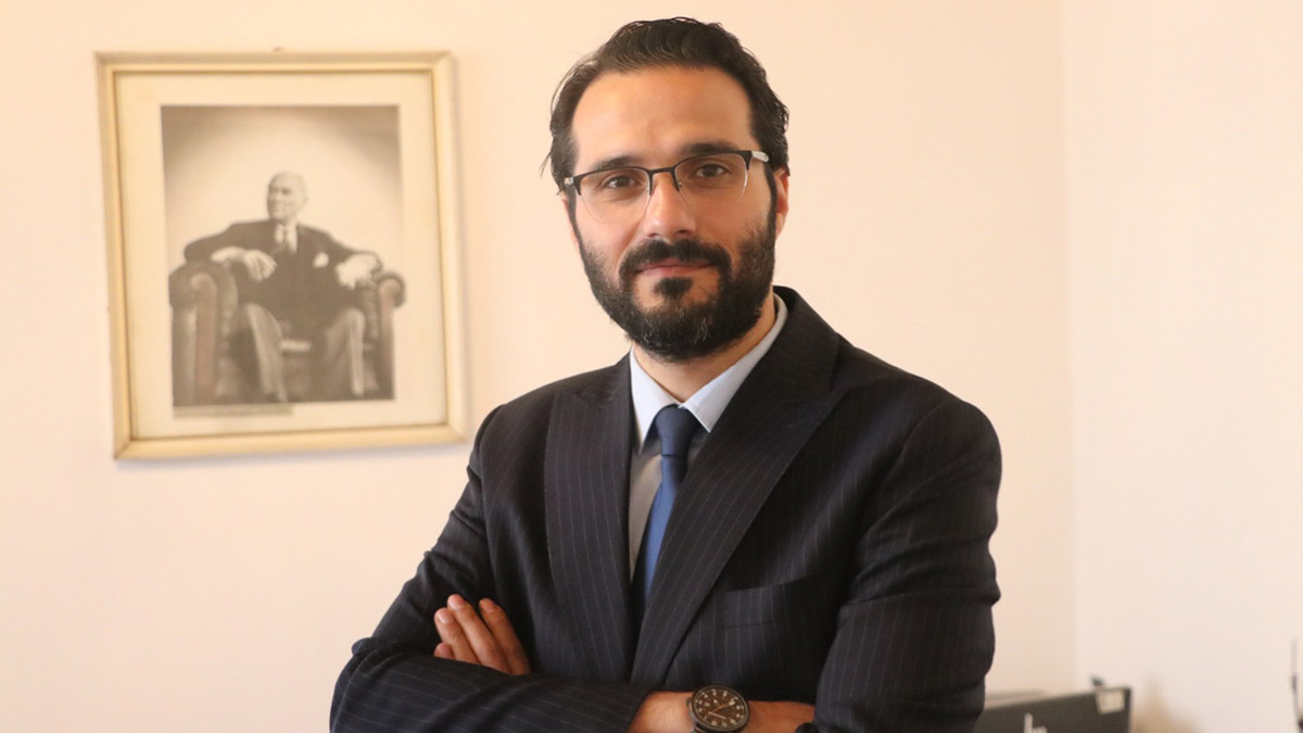 İstanbul'da Teşvikiye Camii'nin avlusunda bulunan 'Lahanacılar' figürü, tarihçi yazar Mehmet Dilbaz'ın sosyal medya hesabından yaptığı çağrı sonrası Kültür Varlıkları ve Müzeler Genel Müdürlüğü'nce koruma altına alındı.