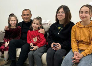 Mercan'ın küpe takabilme hayali gerçekleşti