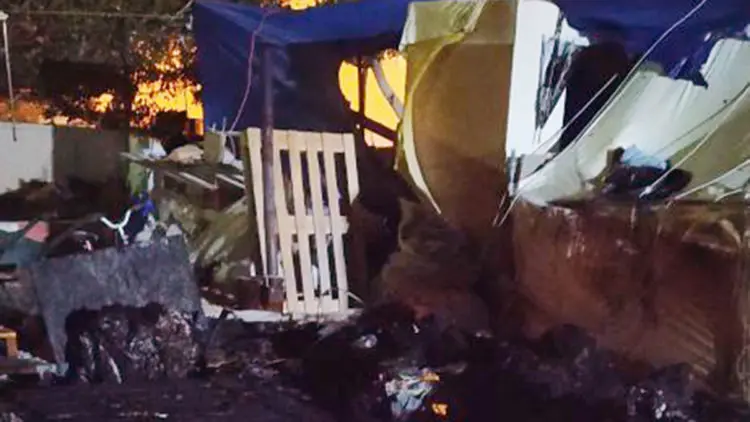 Hatay'da depremzedelerin kaldığı çadırda yangın