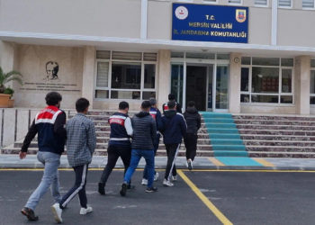 'Yüksek kazançlı ek iş vaadi' dolandırıcılığı; 4 tutuklama