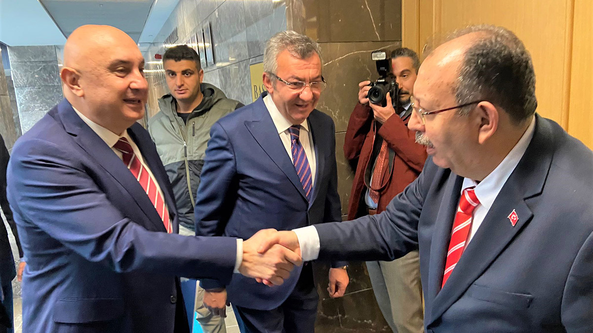 Kemal kılıçdaroğlu'nun cumhurbaşkanı adaylığı için başvuru yapıldı