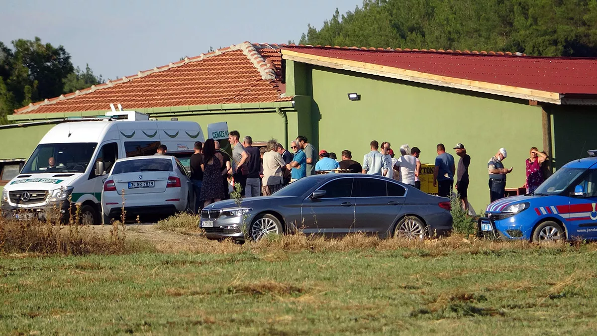 Nazmi arıkan cinayetinde savcı, ağırlaştırılmış müebbet istedi. Mahkeme heyeti, sanık ufuk akçekaya'nın tutukluluk halinin devamına karar vererek, duruşmayı 29 mart'a erteledi.  