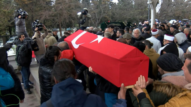 İsmail Köksal Engür son yolculuğuna uğurlandı