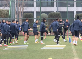 İskenderunspor hazırlıklarını İstanbul'da sürdürüyor
