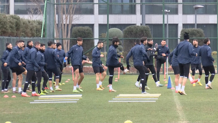 İskenderunspor hazırlıklarını İstanbul'da sürdürüyor