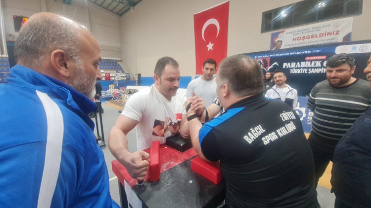Para Bilek Güreşi Türkiye Şampiyonası düzenlendi