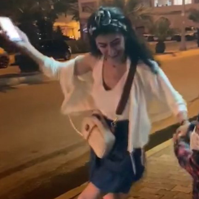 Bağcılar'da çalılık alanda cesedi bulunan Pınar Damar cinayetinde dava açıldı. Davanın iddianamesinde kuzeninin dini nikahlı eşi olan sanık Metin A. hakkında, 'Kadına karşı kasten öldürme', 'Cebir Kullanarak Kişiyi Hürriyetinden Yoksun Kılma', 'Nitelikli Cinsel Saldırı' suçlarından iki kez ağırlaştırılmış müebbet ve 5 yıl hapis cezası talep edildi.