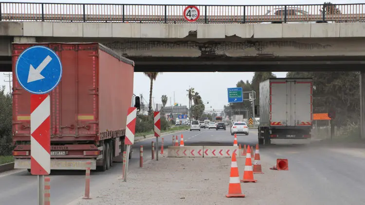 Prof. Dr. Çağatay'dan hasarlı köprü uyarısı