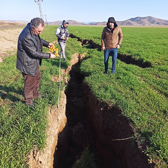Adana'da meydana gelen iki deprem öncü değil artçı